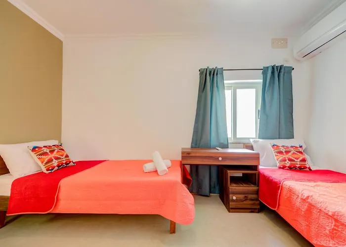 Apartman St Julian's Unique 3-bedroom And Penthouse With Jacuzzi