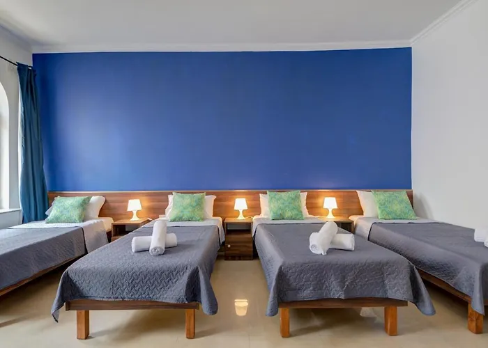 St Julian's Unique 3-bedroom And Penthouse With Jacuzzi *