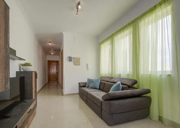 Apartman St Julian's Unique 3-bedroom And Penthouse With Jacuzzi *