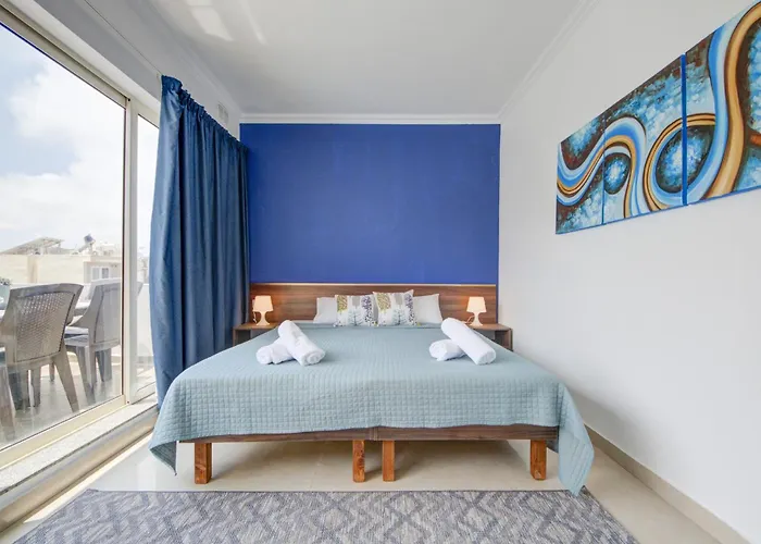 St Julian's Unique 3-bedroom And Penthouse With Jacuzzi *