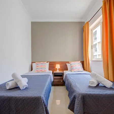 St Julian's Unique 3-bedroom And Penthouse With Jacuzzi Daire *