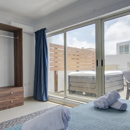St Julian's Unique 3-bedroom And Penthouse With Jacuzzi 公寓 *